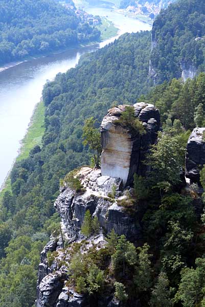 Vor einigen Jahren gab es am Basteifelsen einen Felsbruch