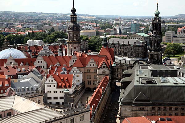 Blick zum Residenzschloß und zur Kathedrale