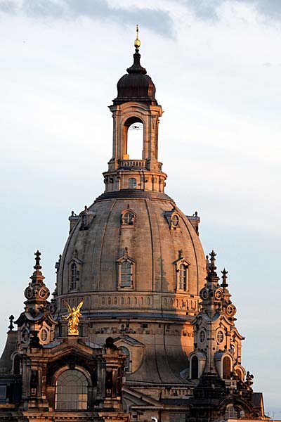 Kuppel der Frauenkirche im Abendlicht