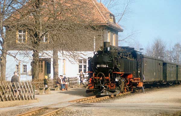 99 1758 im Bahnhof Jonsdorf