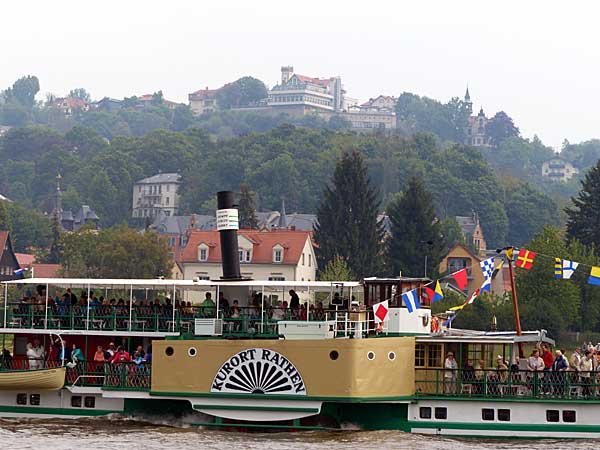 PD Kurort Rathen auf der Elbe unterhalb des Stadtteils Weisser Hirsch
