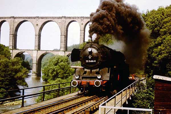 Göhrener Viadukt mit Dampflok