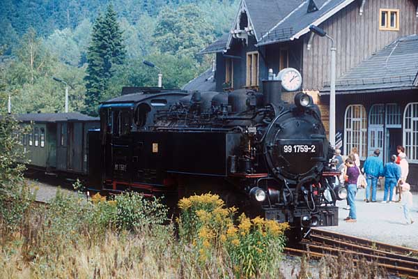 99 1759 im Bahnhof Oybin