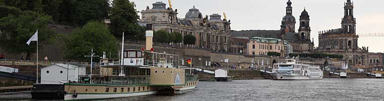 Dampferanlegestelle am Terrassenufer in Dresden